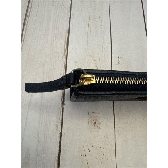 Dooney & Bourke Navy Blue Pebbled Grain Zip Around Wallet 8x4x1” EUC - Picture 4 of 6